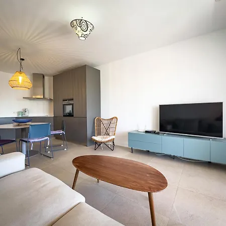 Beachfront Primera Linea 2-04 オリウエラ